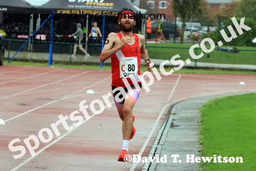 Senior Mens 6 Stage 2025 Northern Athletics Autumn Road Relays, Leigh, Lancashire. Photo: David T. Hewitson/Sports for All Pics